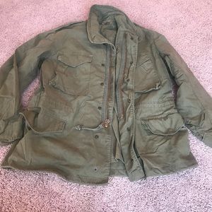 SOLD Army green cargo jacket